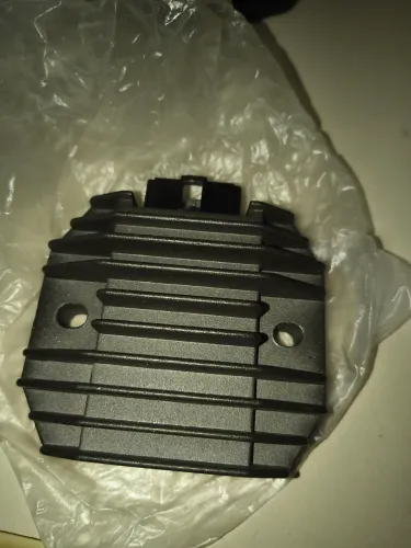 Compatível com Yamaha Fazer 600 (FZ6) ? modelos 2004 a 2008.