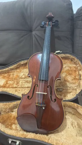 Violino francês ( Bréscia ) cópia do modelo gasparo de salo