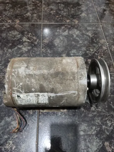Motores elétricos trifásicos