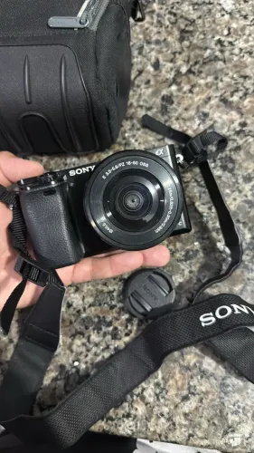 Câmara Sony a6000 impecável!