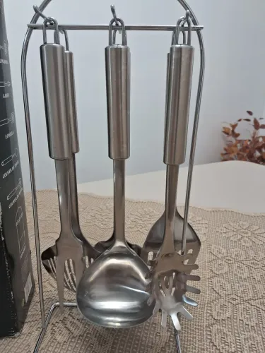 Conjunto de talheres em aço inox