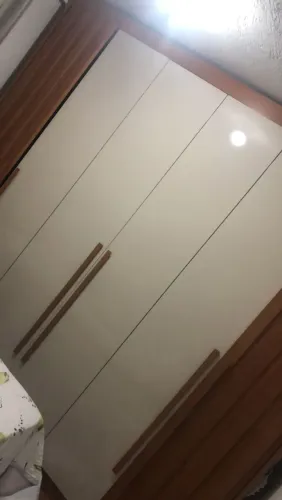 Vendo guarda roupa semi novo casal  todo MDF  
