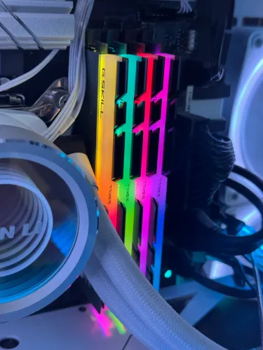4x Memória RAM G.Skill DDR4 16GB ? Total 64GB | R$650 cada ou R$2.500 o kit