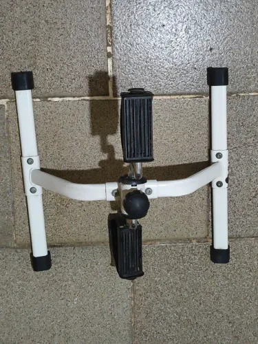 VENDO MINI BIKE PORTATÍL ERGOMETRICA FISIOTERAPIA
