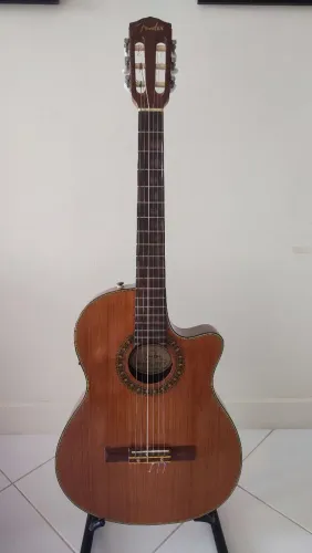 Violão Fender CN 240 THINLINE