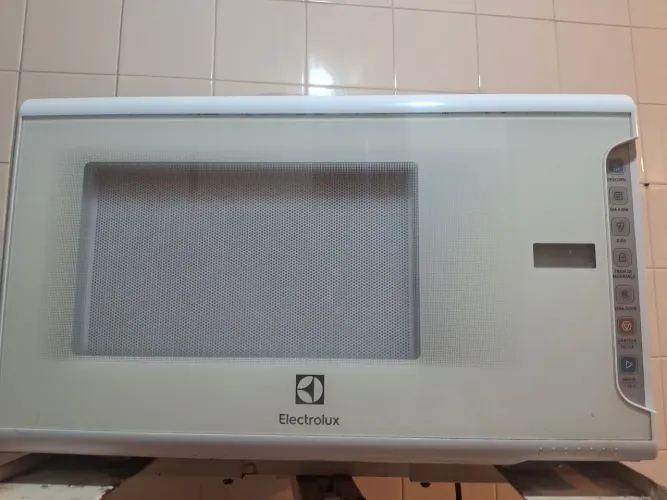 Microondas Electrolux 31L