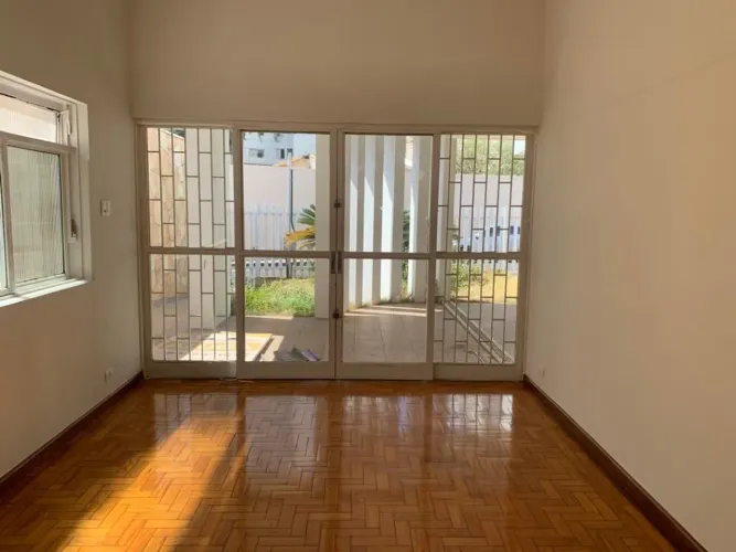 Casa à venda no bairro Tabajaras em Uberlândia