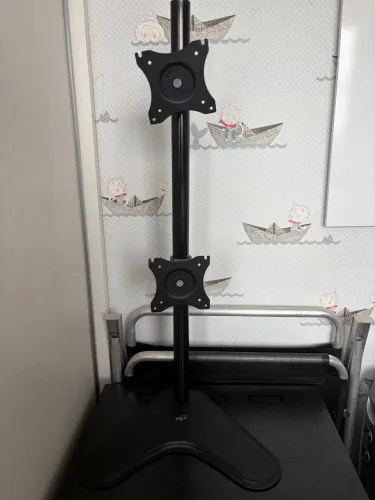 Suporte para dois monitores 