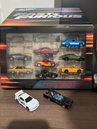 Vendo conjunto hotwheels 