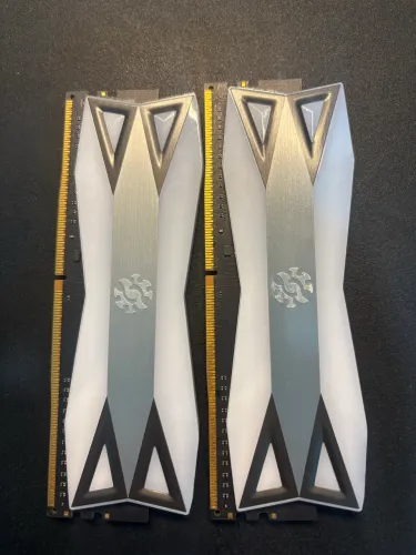 Memória Ram Ddr4 32gb 3200mhz Xpg Spectrix D60 2x16gb Rgb (Usado)