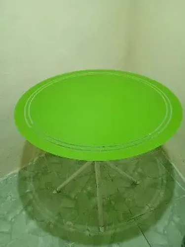 Mesa com 4 cadeiras 