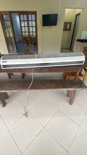 Vende-se cortina de ar 