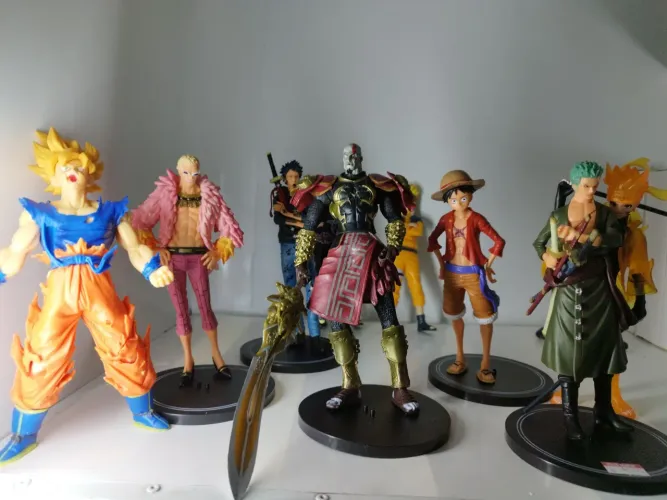 Boneco action figure miniatura, Goku, Naruto, Kratos...