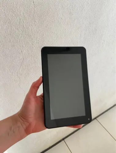 Tablet Multilaser M7S Go - Uso infantil | Pouquíssimo usado | Capinha rosa grátis