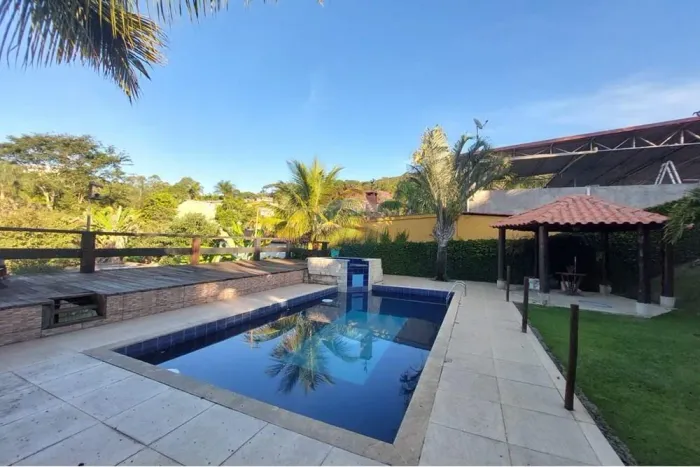 Granja com terreno de 1250m² Cond. Fazendinhas do Ipiranga