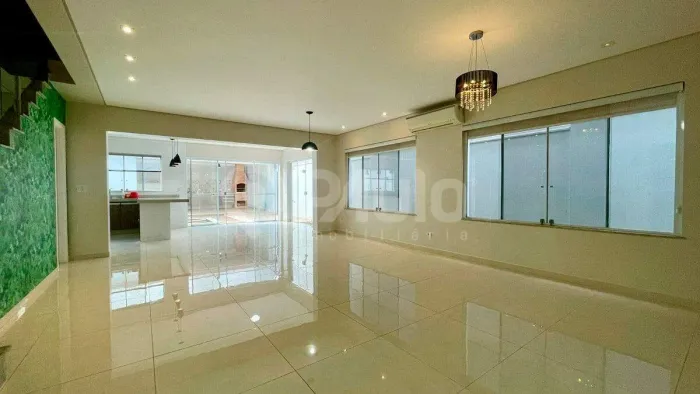 CASA DE ALTO PADRÃO COM 3 SUÍTES, PISCINA PRIVATIVA E ÁREA GOURMET NO LAZULI CLUB - PIRACI