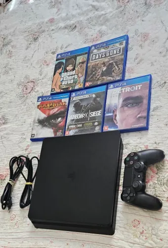 PS4 Slim 1 Tera + 1 controle e 5 Jogos