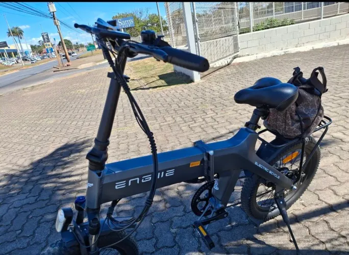 Bicicleta elétrica dobrável ENGWE