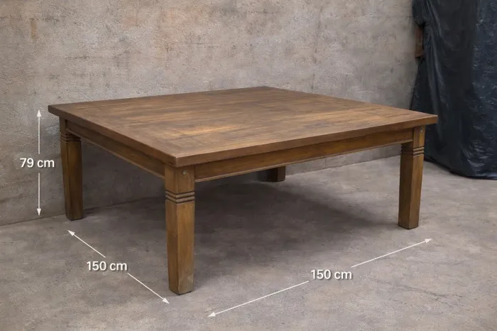 Mesa Quadrada de Madeira Maciça