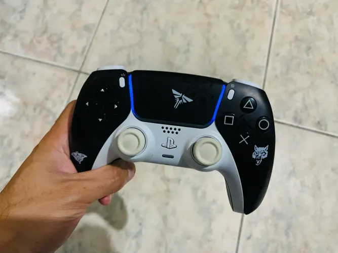 Controle PlayStation 5 The last of us