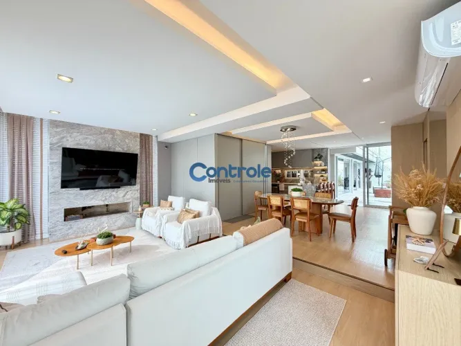 Casa com 03 dormitórios na Pedra Branca, em Palhoça!