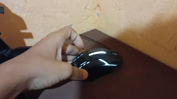 Mouse KNUP usado sem nenhum defeito