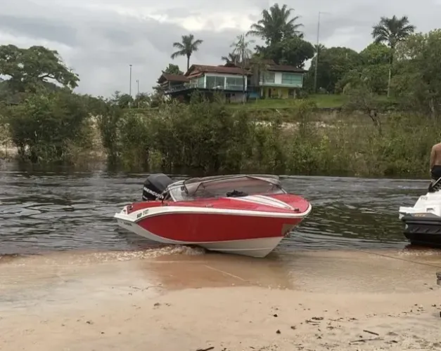 LANCHA GLASTRON GTR 160 ? VERMELHA