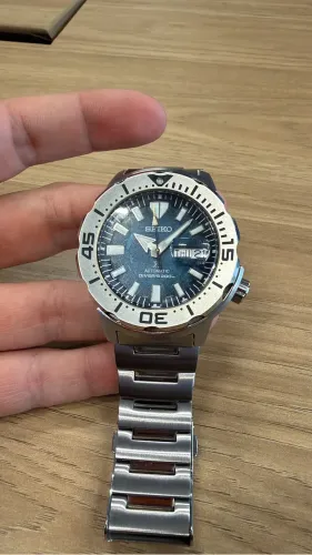 Seiko Prospex Monster Penguin SRPH75K1 + 2 Pulseiras