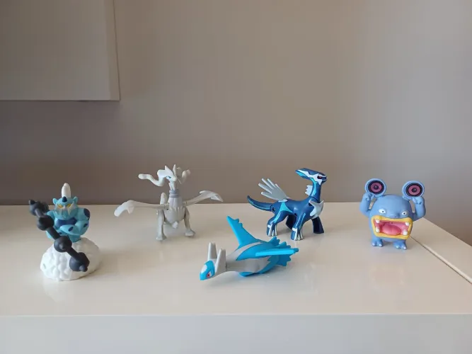 Pokemons de plastico