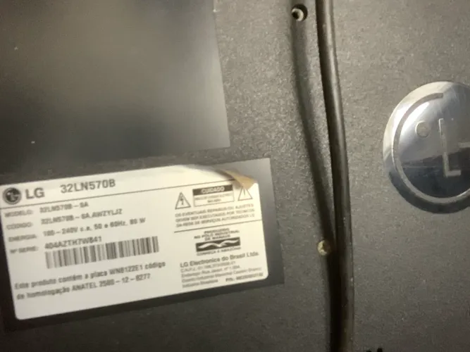 Tv LG 32? com defeito 