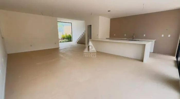 Casa de Alto Padrão à Venda Condomínio Villa Blanca | Recreio dos Bandeirantes