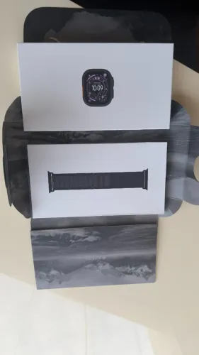 Apple Watch Ultra 3 49mm Black Titanium Trail Loop - NOVO