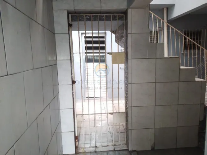 Casa para Locação em São Paulo, Jardim Irapiranga, 2 dormitórios, 2 banheiros