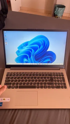 Notebook Lenovo IdeaPad 1i i3 13ª Geração | 8GB RAM | SSD 256GB