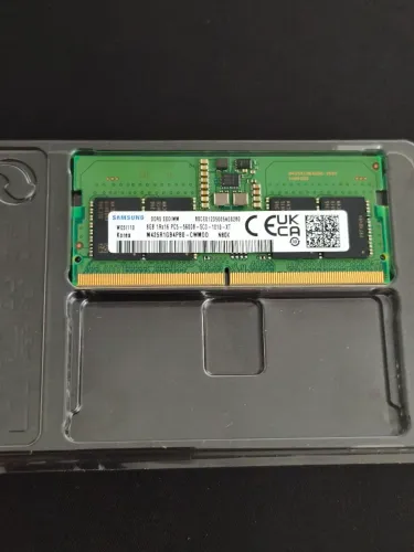 Memória RAM DDR5 Notebook Samsung 8GB 5600 Nova
