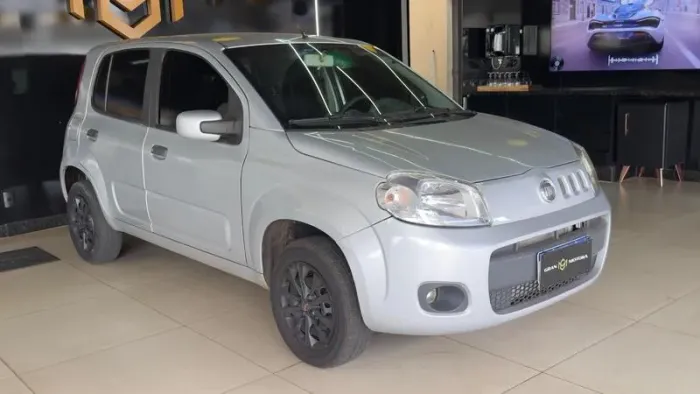 Fiat Uno Attractive 1.0 EVO Fire Flex 8V 5P 2014