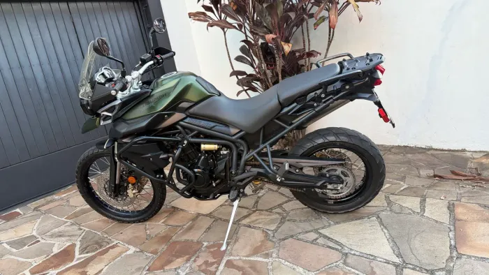 Triunph TIGER 800XC 2013 verde IMPECÁVEL 