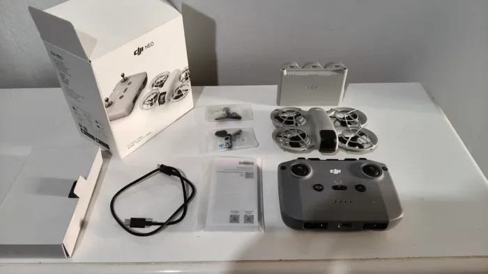 Drone DJI NEO - 1 (COMBO)