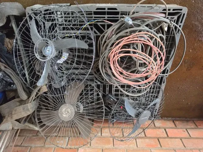 Conjunto com 3 Ventiladores de Parede Ventisol Profissional New 60 cm