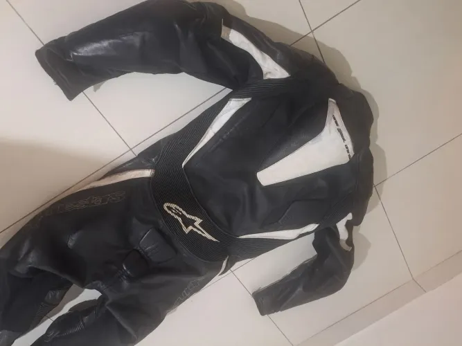 Macacão moto