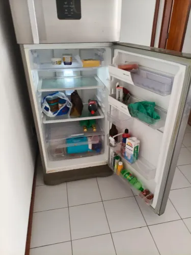 Vende geladeira