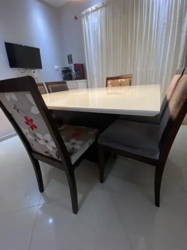 Mesa de jantar 6 cadeiras tampo de vidro