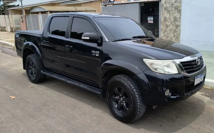 Toyota Hilux CD SRV 4X4 2.7 Flex 16V Aut. 2012