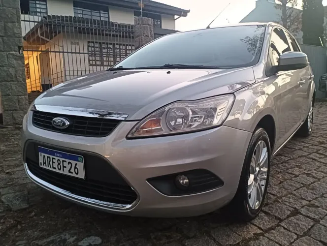 Ford Focus Ghia Sed. 2.0 16v/ 2.0 16V Flex 4P 2009