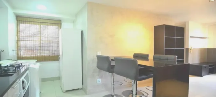 Apartamento ( 2 dormitórios ) , aluguel anual com caução e com mobília. 