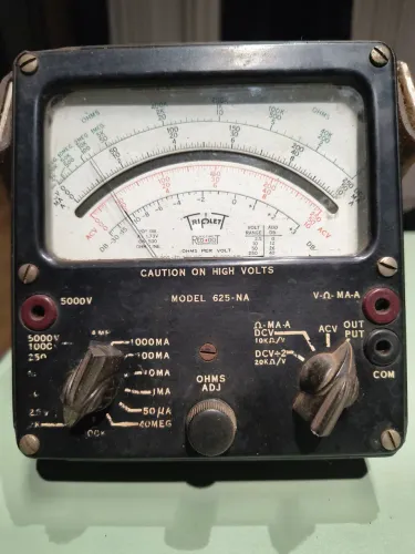 Multimetro analógico Triplett 625 NA