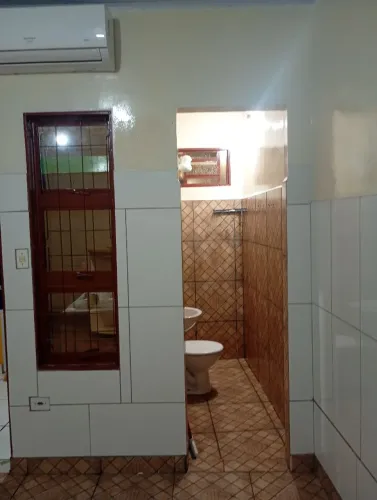 Quartos mobiliado ou sem mobília,aluga-se também para empresas
