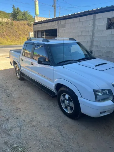 Chevrolet S10 P-up Executive 2.4 MPFI F.power CD 2011