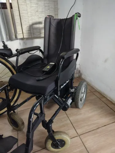 Cadeira de rodas ortobras E4 