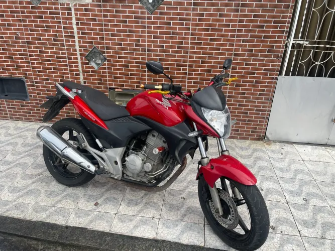 Cb 300